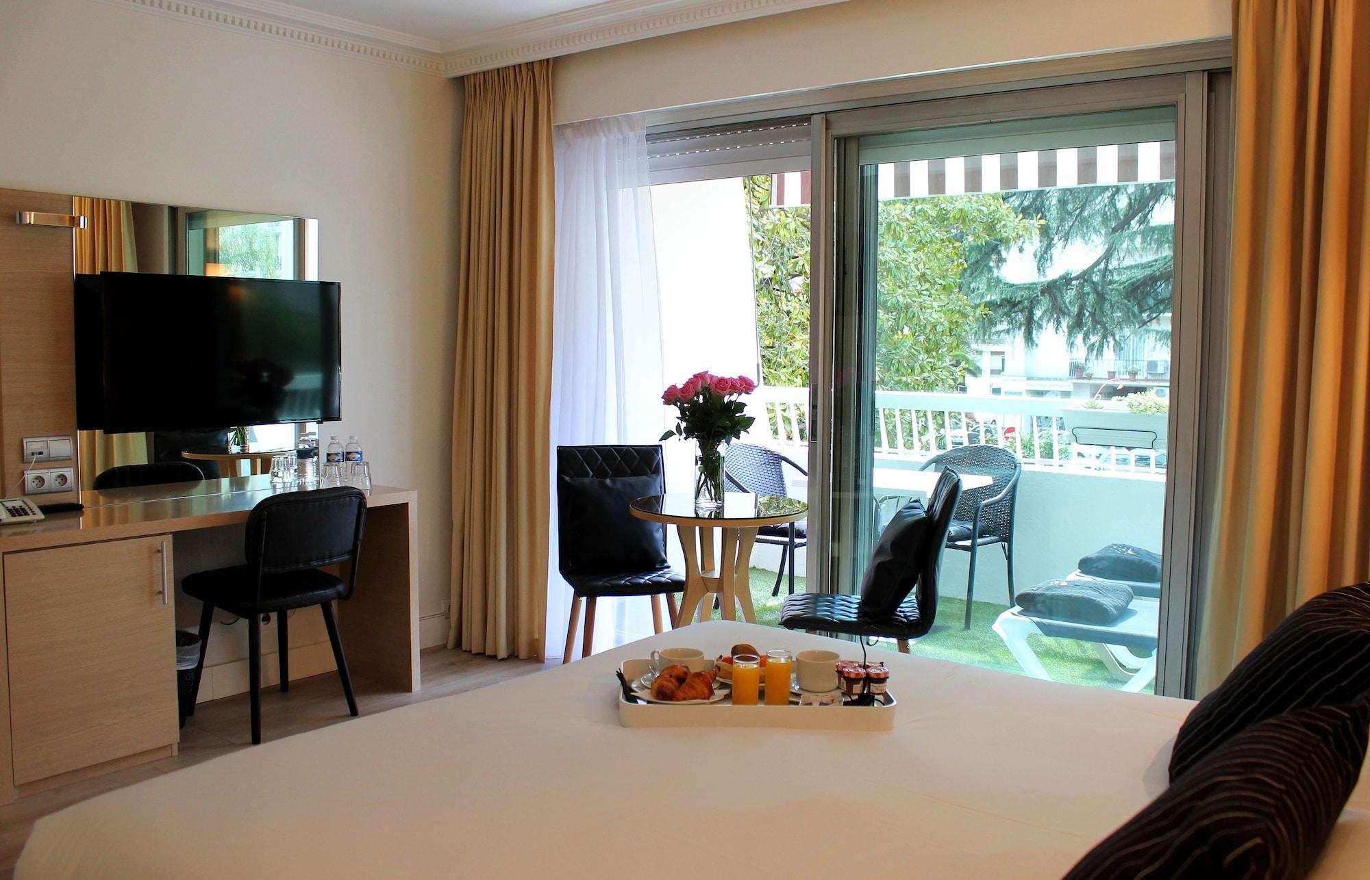 Hotel Victoria Кан Екстериор снимка