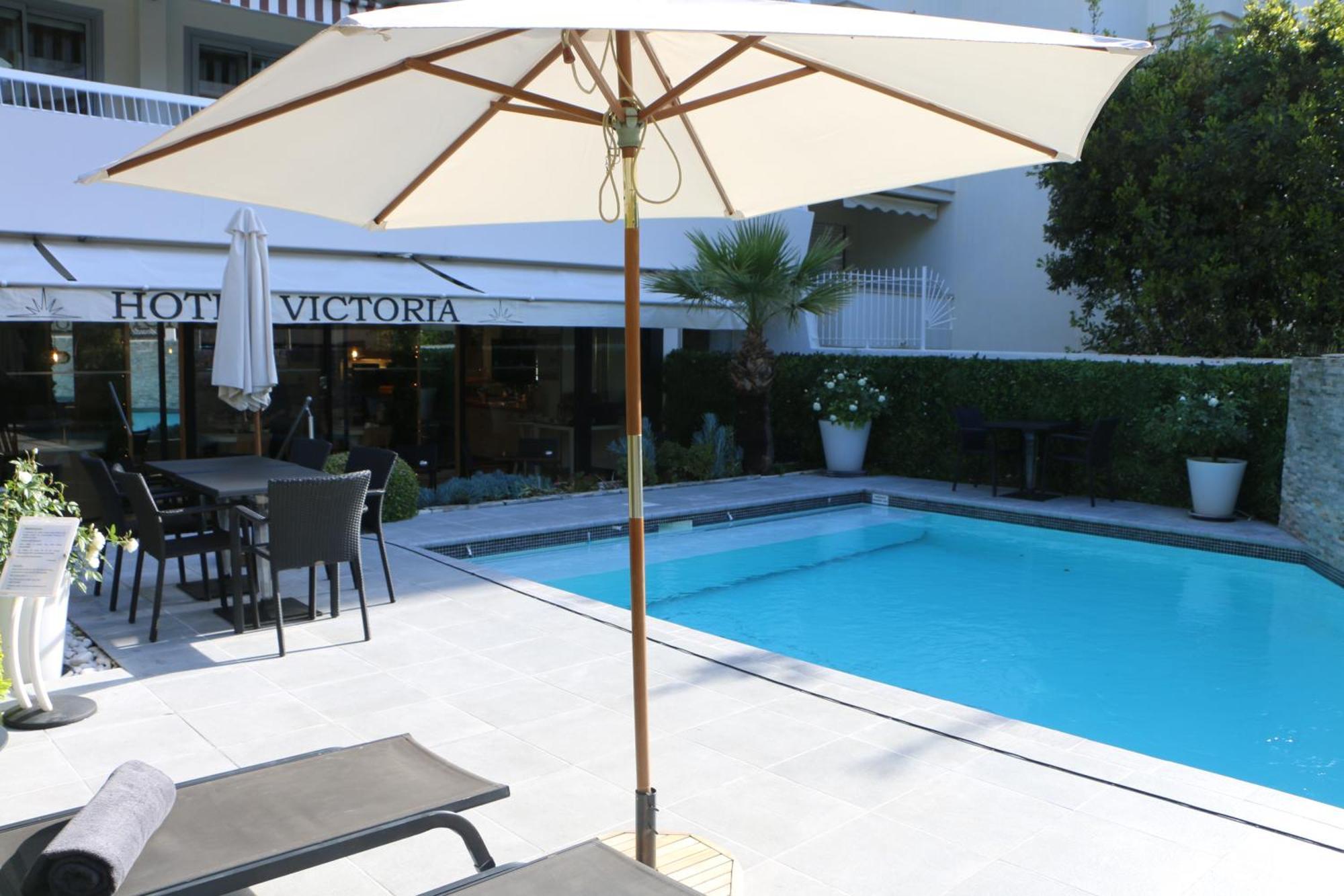 Hotel Victoria Кан Екстериор снимка