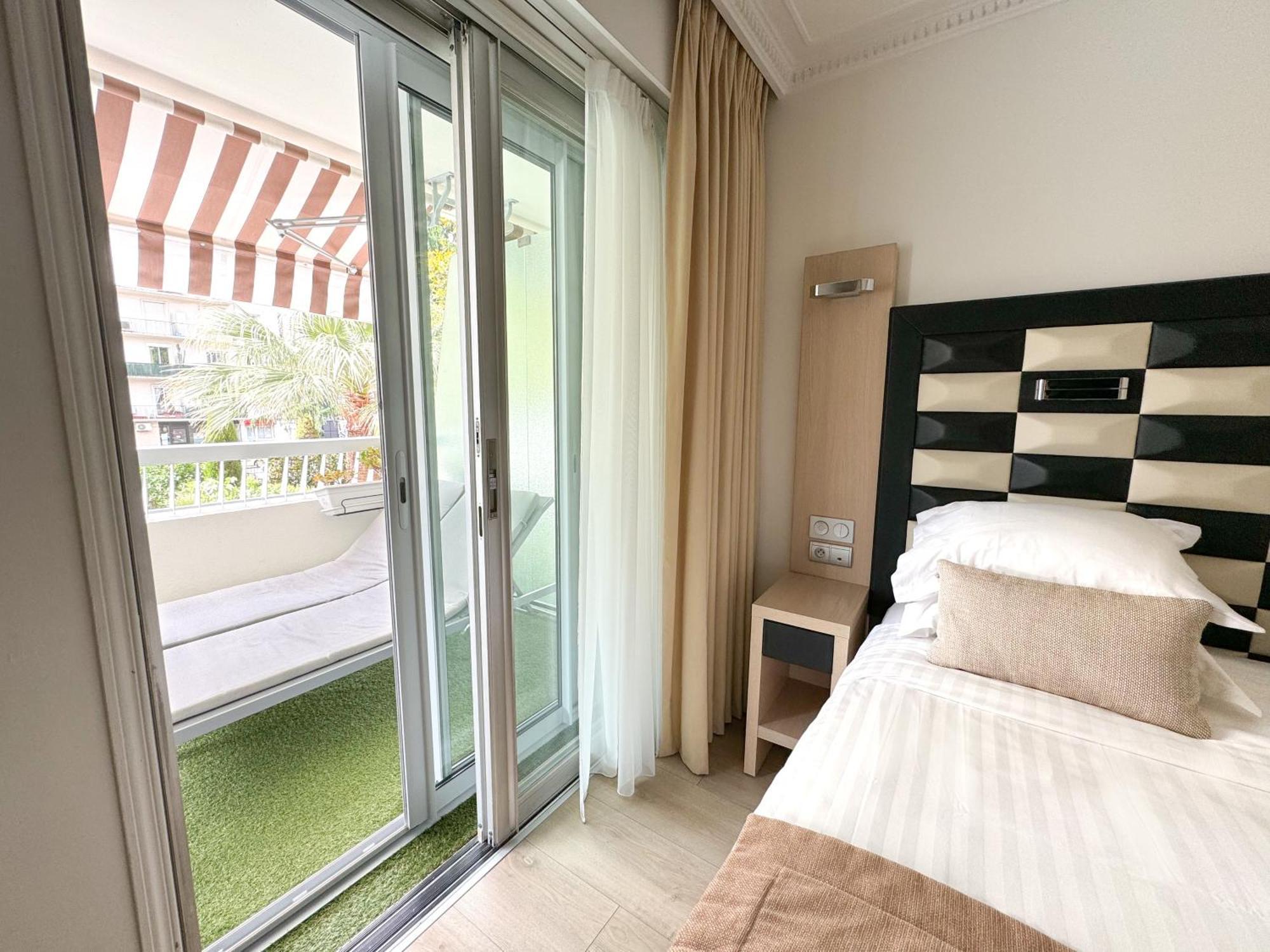 Hotel Victoria Кан Екстериор снимка