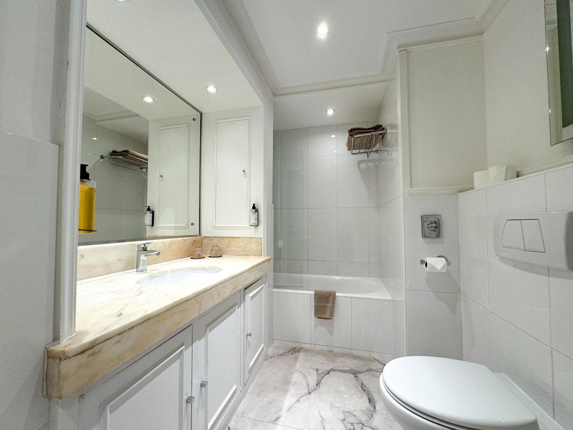 Hotel Victoria Кан Екстериор снимка